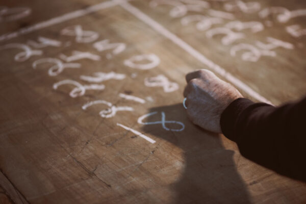 Writing_in_chalk